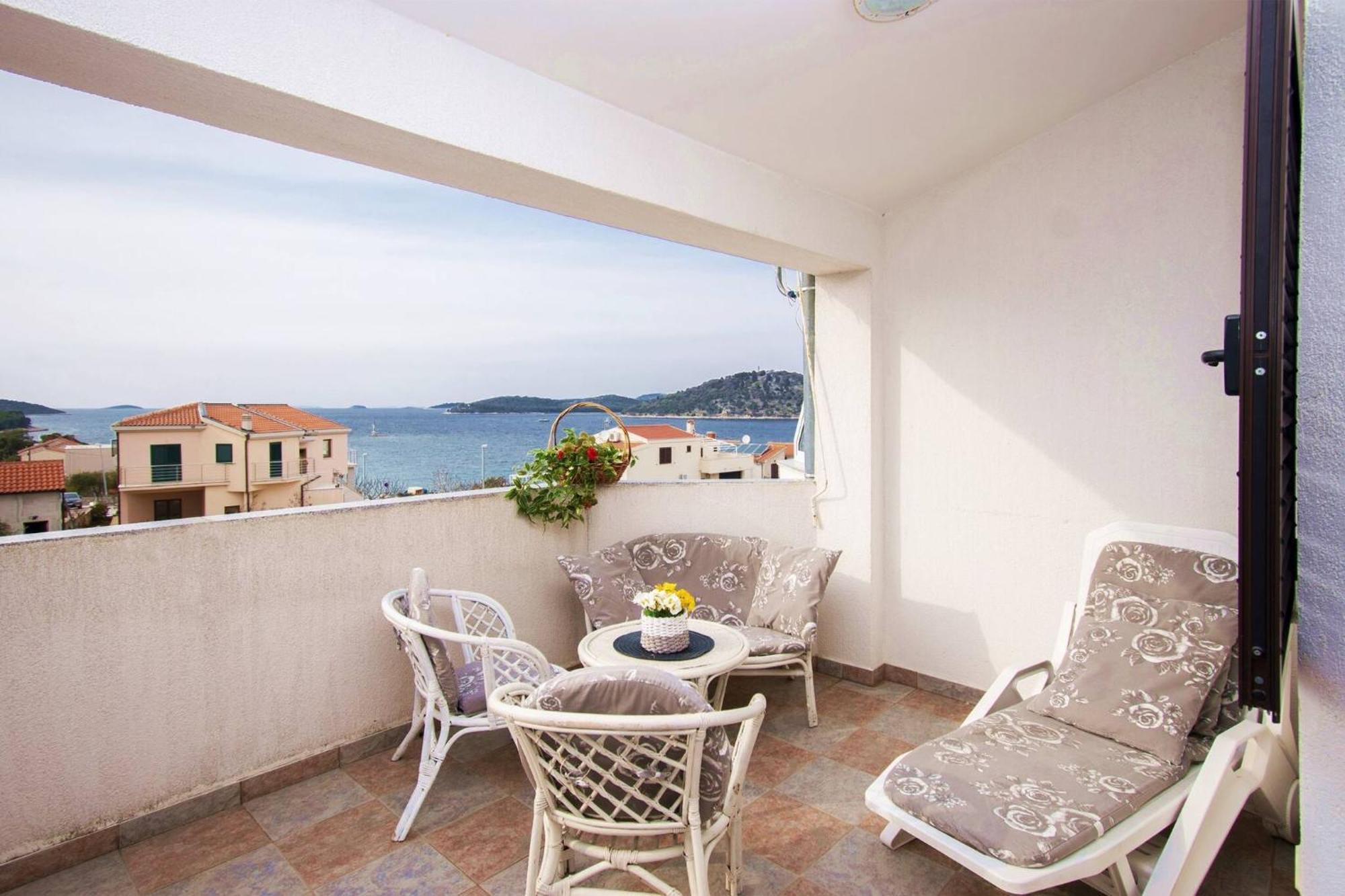 Apartment Meri Razanj With Sea View エクステリア 写真
